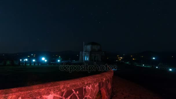 Time-lapse van auto verkeerslicht routes op Vista House Crown Point in Oregon 4k — Stockvideo