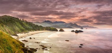 Hilal Beach oregon kıyılarında Ecola Devlet Parkı '