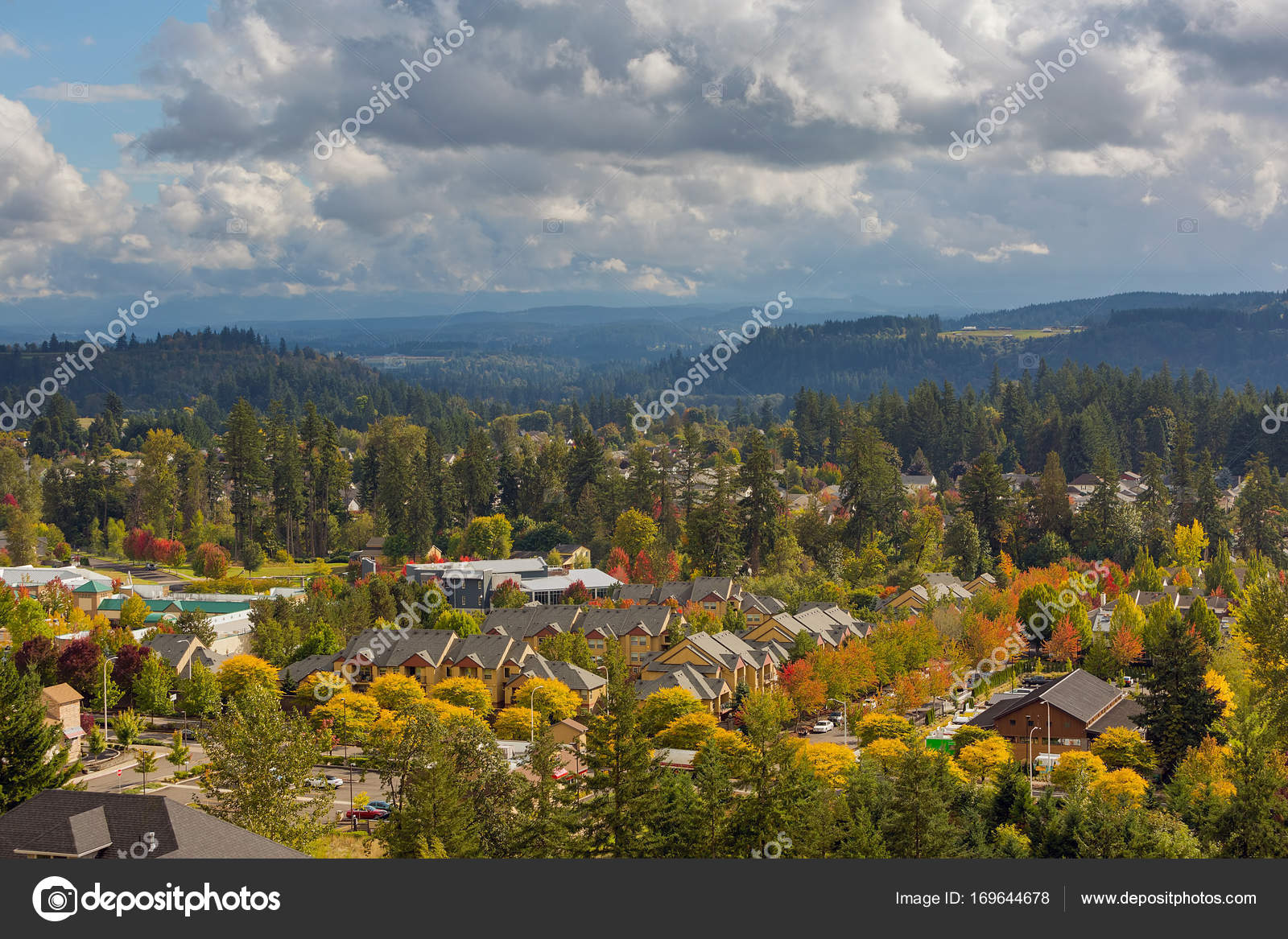 Homes in Happy Valley Oregon during Fall Season Stock Photo by ©davidgn 169644678