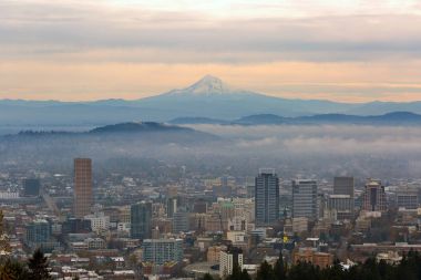 Mount Hood Portland Downtown Cityscape ABD Amerika üzerinde