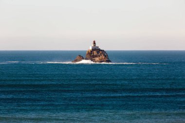 Sakin bir günde Tillamook Rock deniz feneri