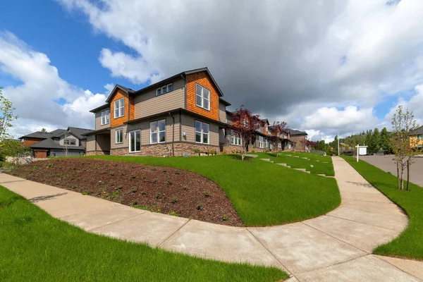 Brand New Town Casas para venda em Subúrbio — Fotografia de Stock