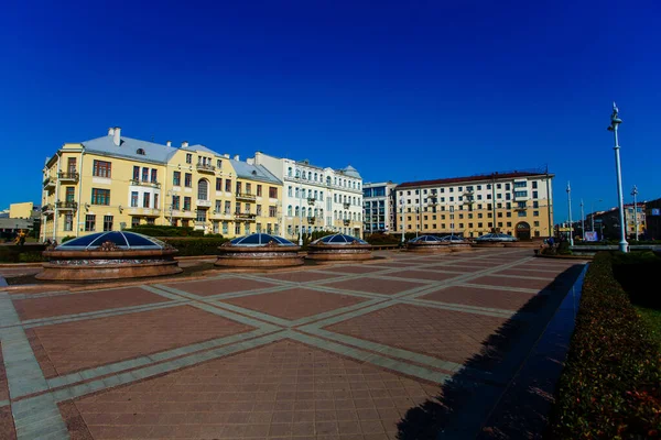 Les Anciennes Rues Minsk Trekking Dans Ville Biélorussie — Photo