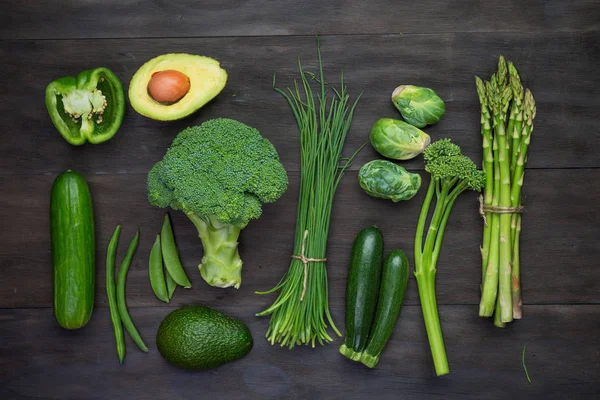 Fresh green organic vegetables — Stock Photo, Image