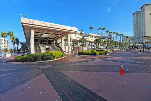 Tampa Florida 2016年8月1日 坦帕会议中心的主要入口 这个位于Hillsborough河口的中型设施于1990年启用 每年举办300多次活动 — 图库照片