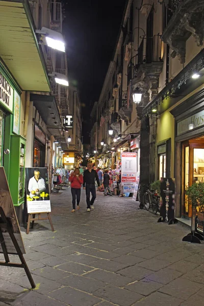 Sorrento Italie Octobre 2014 Touristes Sur San Cesareo Dans Centre — Photo