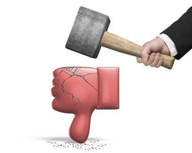 Kırmızı başparmak aşağı çatlaklar ile vurmak çekiç tutan el