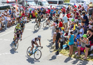 Grup bisikletçiler Col du Glandon - Fransa Bisiklet Turu 2015 tarihinde