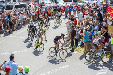 Grup bisikletçiler Col du Glandon - Fransa Bisiklet Turu 2015 tarihinde