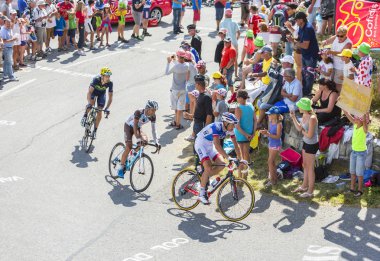 Grup bisikletçiler Col du Glandon - Fransa Bisiklet Turu 2015 tarihinde