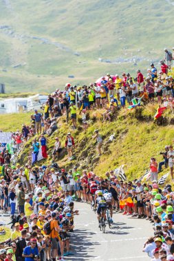 Grup bisikletçiler Col du Glandon - Fransa Bisiklet Turu 2015 tarihinde