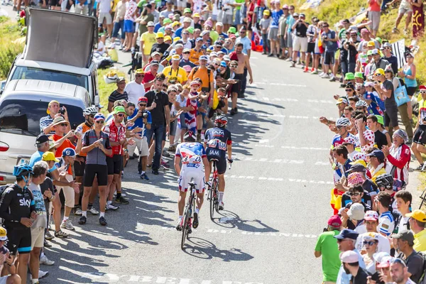 Δύο ποδηλάτες σε Col du Glandon - Tour de France 2015 — Φωτογραφία Αρχείου