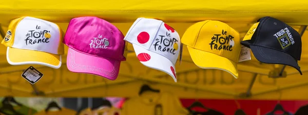 Le Tour de France Czapki promocyjne - Tour de France 2015 — Zdjęcie stockowe