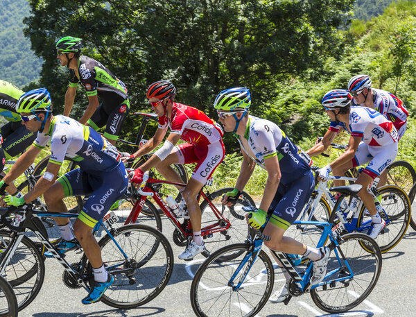 The Peloton on Col d'Aspin - Tour de France 2015