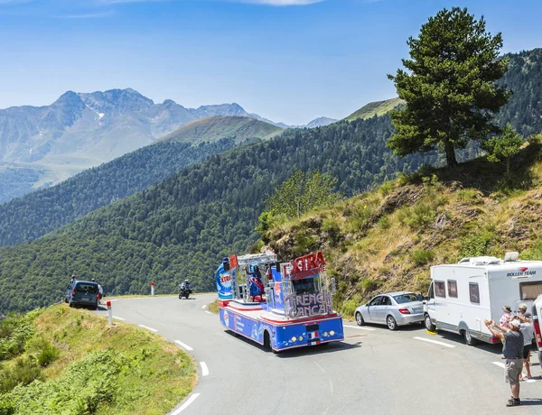 X-tra teljes lakókocsi Pireneusok - Tour de France 2015 — Stock Fotó