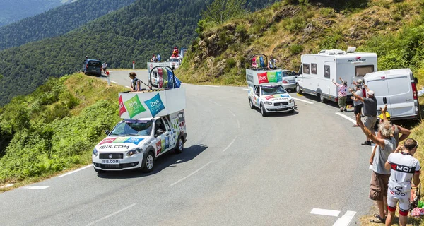 Ibis Hotels Caravan i Pyrenees Mountains - Tour de France 2015 – stockfoto