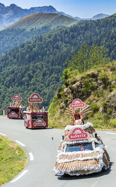 Banette Caravan in Pyrenees Mountains - Tour de France 2015 — Stock Photo, Image