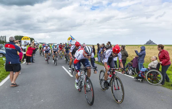 Η Peolton κατά την εκκίνηση του Tour de France 2016 — Φωτογραφία Αρχείου