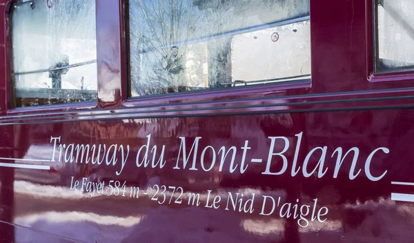 Надпись на трамвае Монблана — стоковое фото