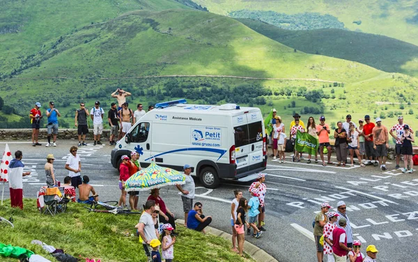 Ofiicial Ambulance in Pyrenees Mountains - Tour de France 2014 — Stock Photo, Image