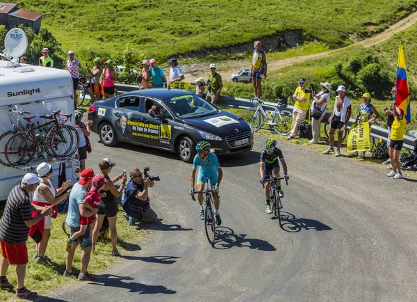 Dva cyklisté na Grand Colombier - Tour de France 2016 — Stock fotografie