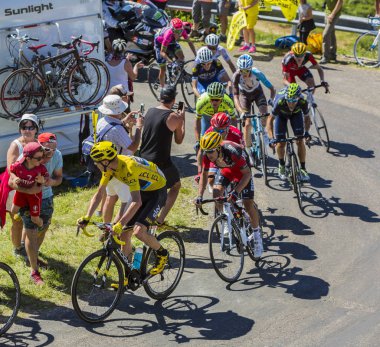 Col du Grand Colombier 'deki Sarı Jersey Grubu - Fransa Turu 2