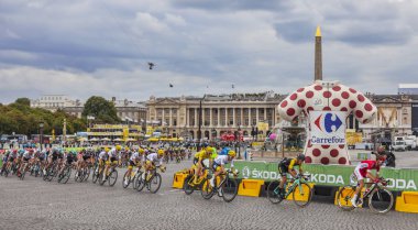 The Peloton in Paris - Tour de France 2017 clipart