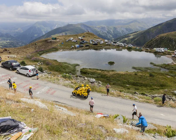 A bicicleta amarela LCL - Tour de France 2015 — Fotografia de Stock