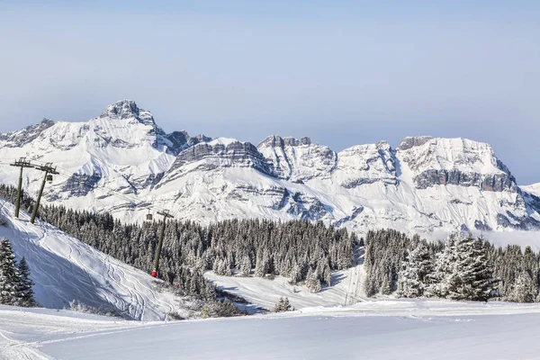 Dużych wysokościach Ski domeny — Zdjęcie stockowe