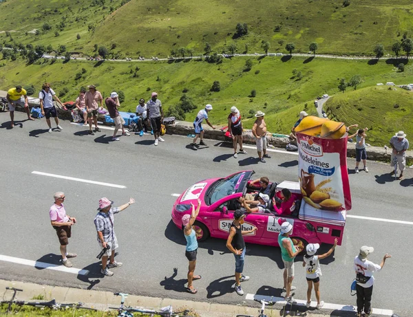 St. Michel Madeleines Karawane - Tour de France 2014 — Stockfoto