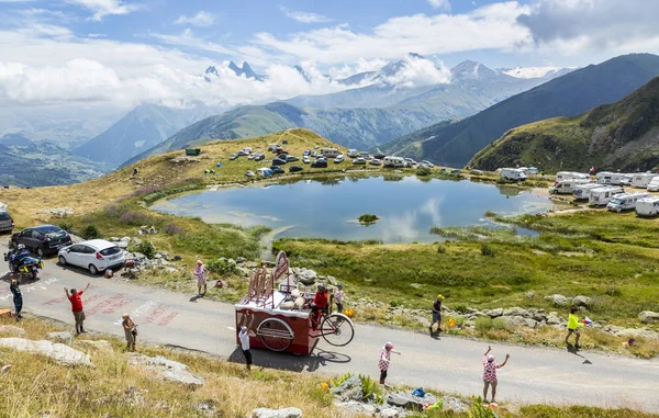 Banette Caravan v Alpách - Tour de France 2015 — Stock fotografie