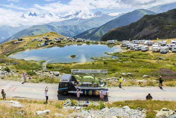 Alplerdeki Bostik Karavanı - Fransa Turu 2015 — Stok fotoğraf