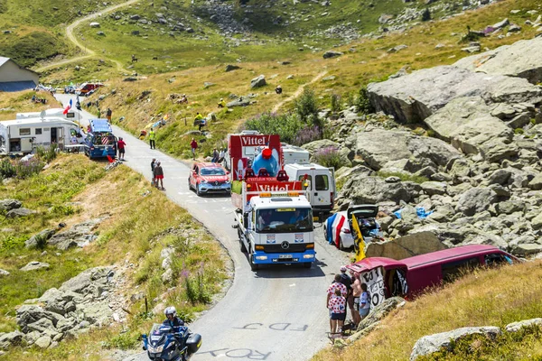 Сервисный грузовик в Альпах - Тур де Франс 2015 — стоковое фото