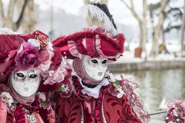 Rejtett pár - Annecy velencei karnevál 2013 — Stock Fotó