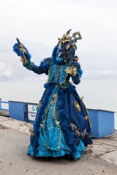 Förtäckt Person - Annecy venetianska karnevalen 2013 — Stockfoto