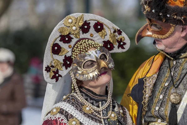 Skrytého pár - Annecy benátský karneval 2013 — Stock fotografie
