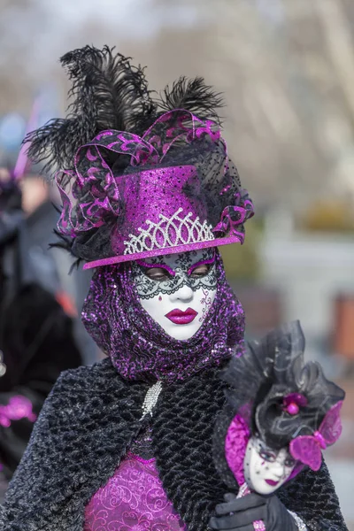 Verkleidete Person - annecy venezianischen Karneval 2013 — Stockfoto