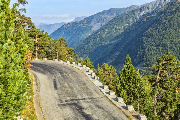 Scenic Road Beliggende Neouvielle Massif Pyrenæerne Bjergene Frankrig - Stock-foto