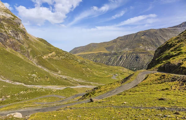 The Road to Circus of Troumouse - Pyrenees Mountains — Stock Photo, Image