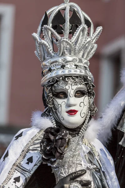 Persona travestita - Carnevale veneziano di Annecy 2013 — Foto Stock