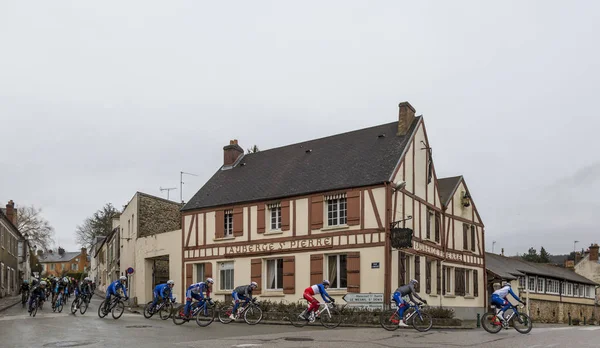 Het Peloton - Parijs-Nice 2018 — Stockfoto