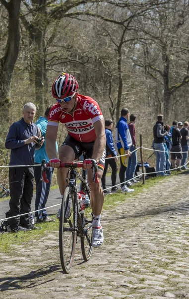 Sean De Bie in de Forest van Arenberg-Parijs Roubaix 2015 — Stockfoto