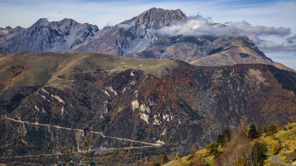 Den Arbizon Massif i Pyrenéerna — Stockfoto