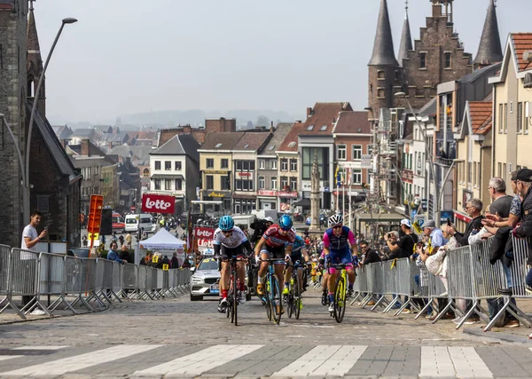 The Feminine Breakaway - Tour de Flandes 2019 —  Fotos de Stock