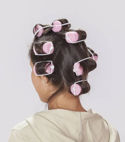 Rear View Head Brunette Curlers — Stock Photo, Image