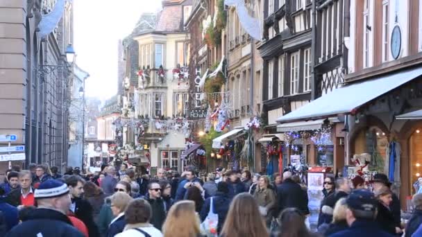 Strasbourg France December 2015 Crowd People Walking Streets Winter Holiday — Stockvideo