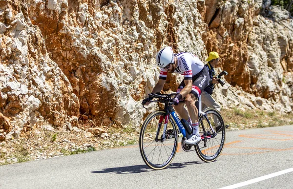 环法自行车赛 2016年7月15日 在法国环法自行车赛期间 在Ardeche Gorges Col Serre Tourre的个人计时赛阶段 德国巨人 Alpecin车队的赛车手Simon — 图库照片