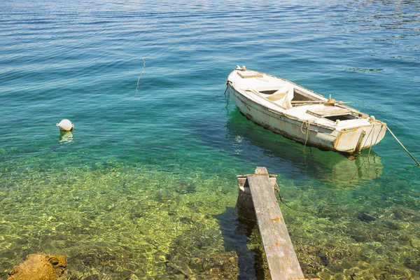 Boot Moored Wooden Pier Harbour Losinj Town Croatia — Stock Photo, Image