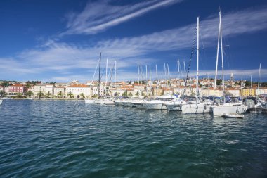Hırvatistan 'ın Mali Losinj kentinde Marina.