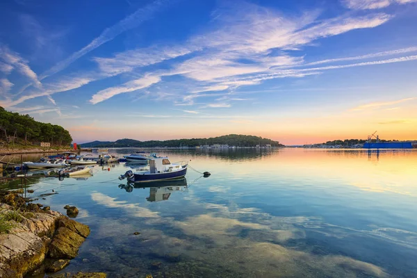 Boot Moored Wooden Pier Harbour Losinj Town Croatia — Stock Photo, Image